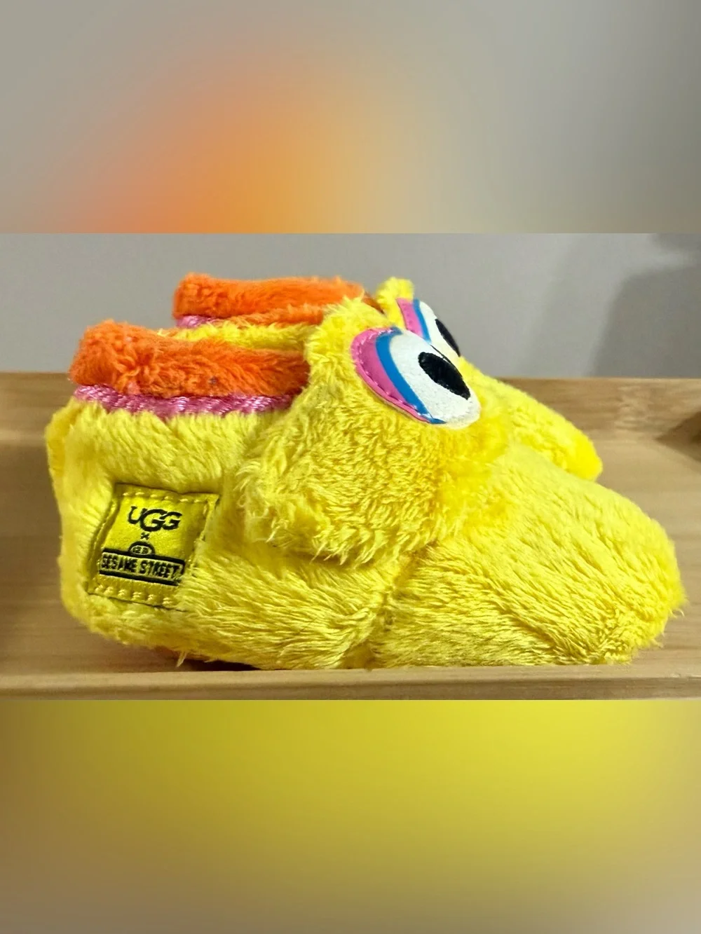 Ugg Limited Edition Sesame Street Bixbee Big Bird USA 0/1 Baby Newborn Infant Sz